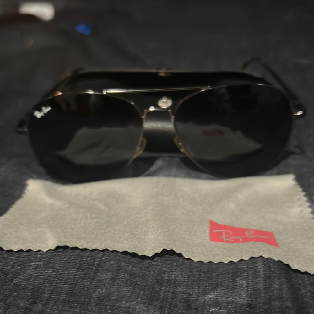 Ray-Ban Black Aviator Sunglasses